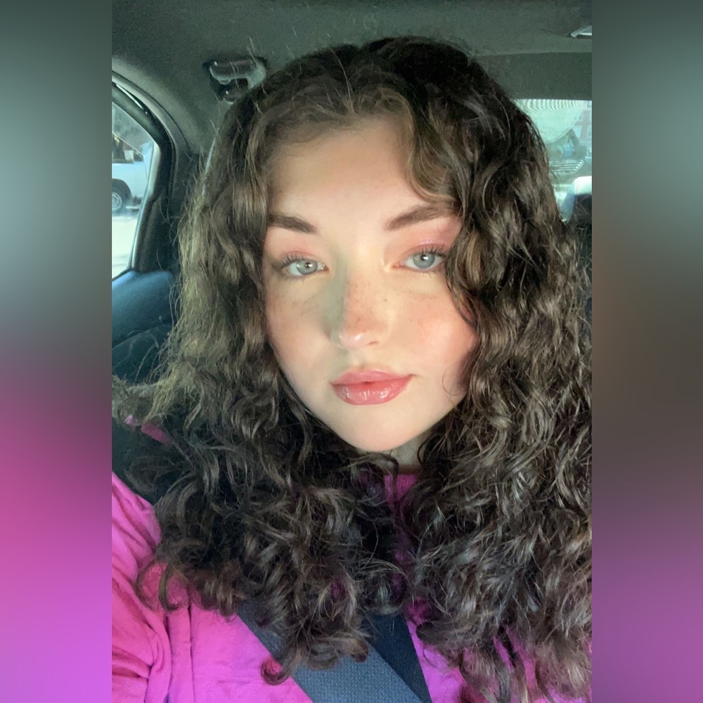 Meet your Posher, Samantha